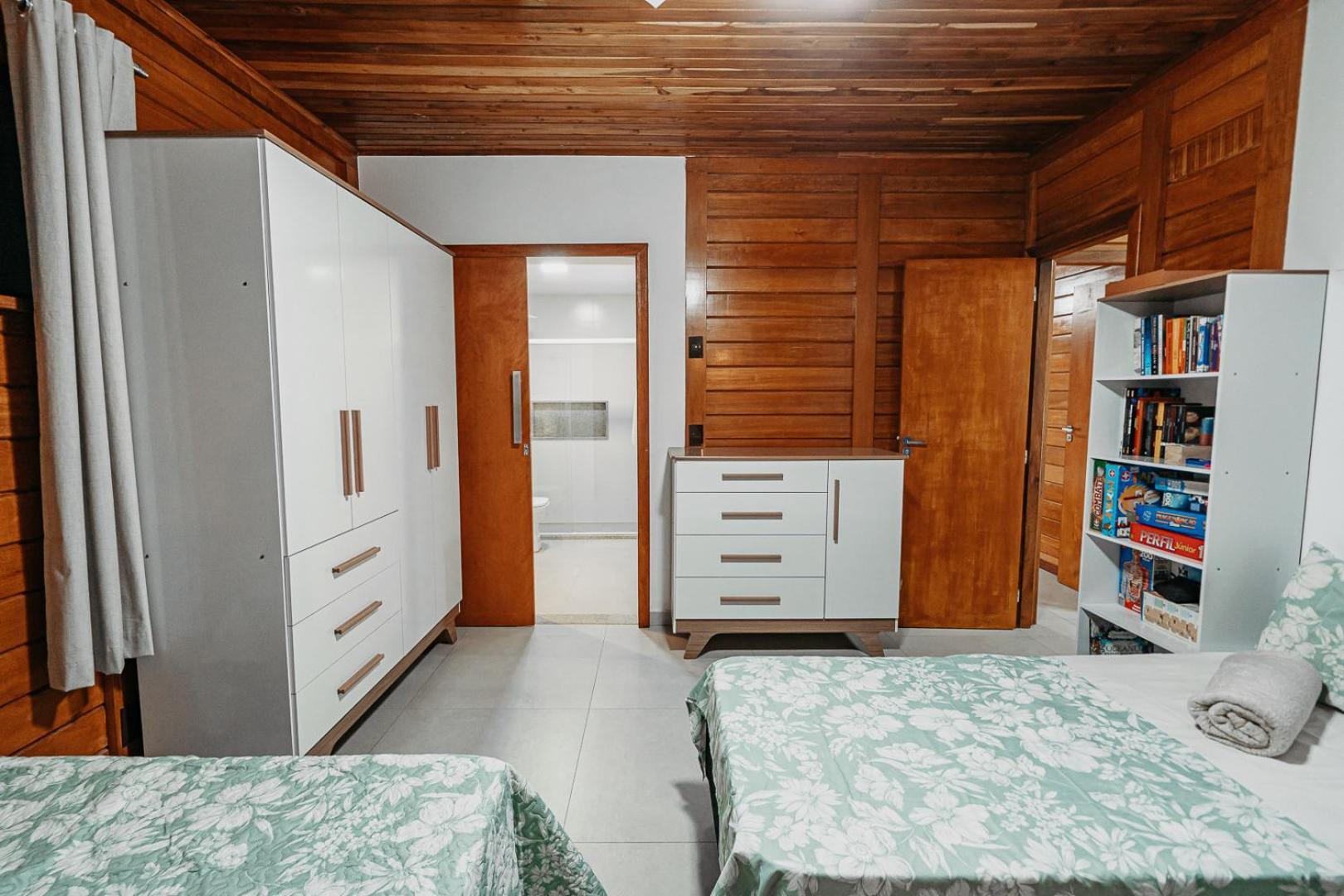 Casadecastelhanos, Quadra Do Mar De Castelhanos, 4 Suites Com Ar, Churrasqueira, Piscina, Hidromassagem, Cozinha Integrada Gourmet Ideal Para Familia E Amigos Anchieta  Bagian luar foto