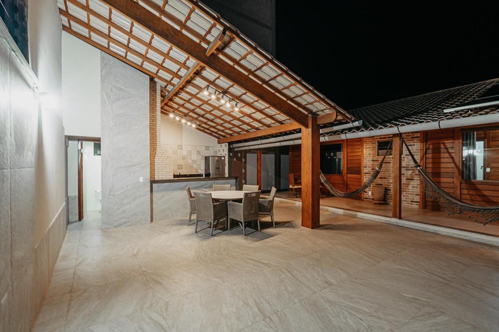 Casadecastelhanos, Quadra Do Mar De Castelhanos, 4 Suites Com Ar, Churrasqueira, Piscina, Hidromassagem, Cozinha Integrada Gourmet Ideal Para Familia E Amigos Anchieta  Bagian luar foto