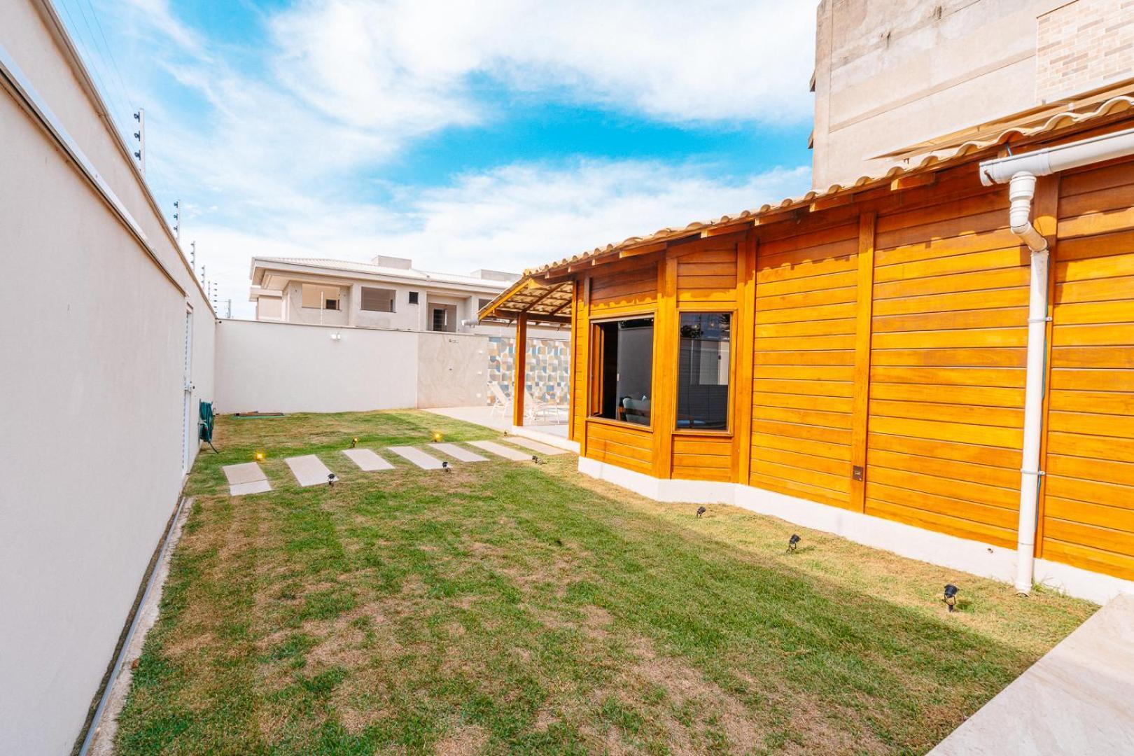 Casadecastelhanos, Quadra Do Mar De Castelhanos, 4 Suites Com Ar, Churrasqueira, Piscina, Hidromassagem, Cozinha Integrada Gourmet Ideal Para Familia E Amigos Anchieta  Bagian luar foto