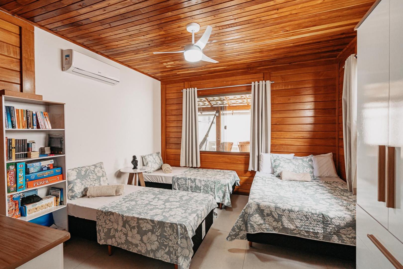 Casadecastelhanos, Quadra Do Mar De Castelhanos, 4 Suites Com Ar, Churrasqueira, Piscina, Hidromassagem, Cozinha Integrada Gourmet Ideal Para Familia E Amigos Anchieta  Bagian luar foto