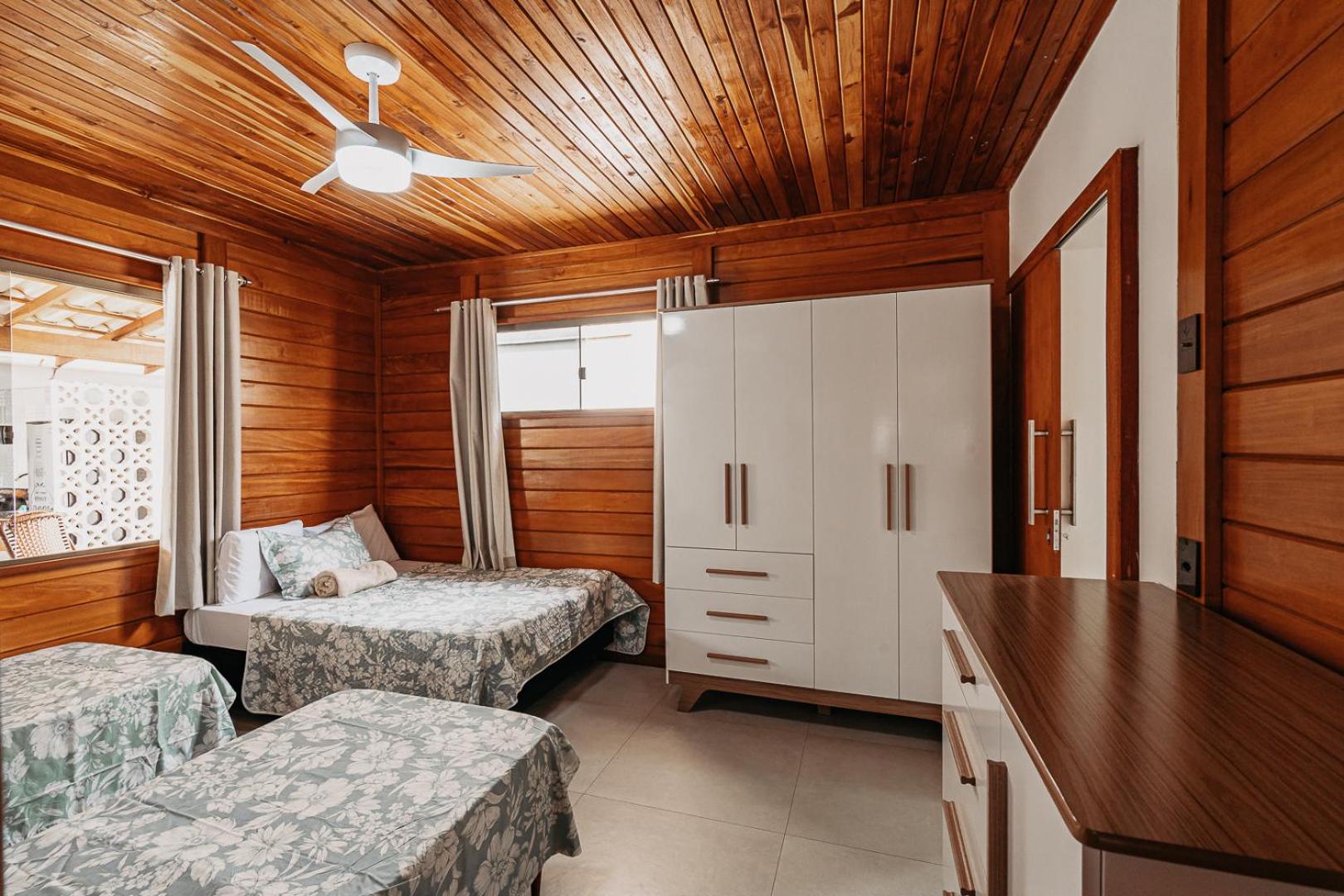 Casadecastelhanos, Quadra Do Mar De Castelhanos, 4 Suites Com Ar, Churrasqueira, Piscina, Hidromassagem, Cozinha Integrada Gourmet Ideal Para Familia E Amigos Anchieta  Bagian luar foto